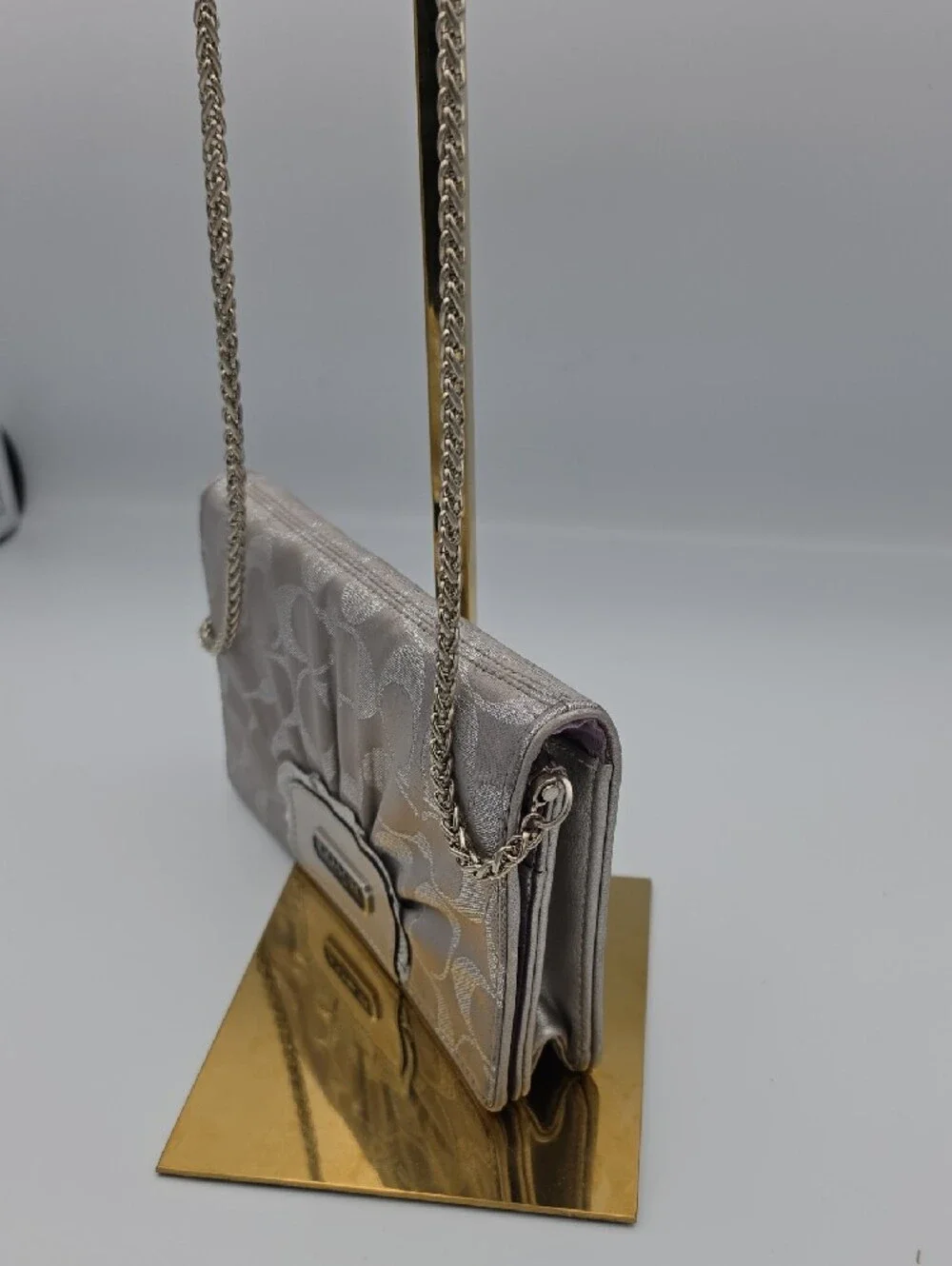 Coach Silver Metallic Shine Signature Mono Small Chain Crossbody/Wallet (EUC)🩶
